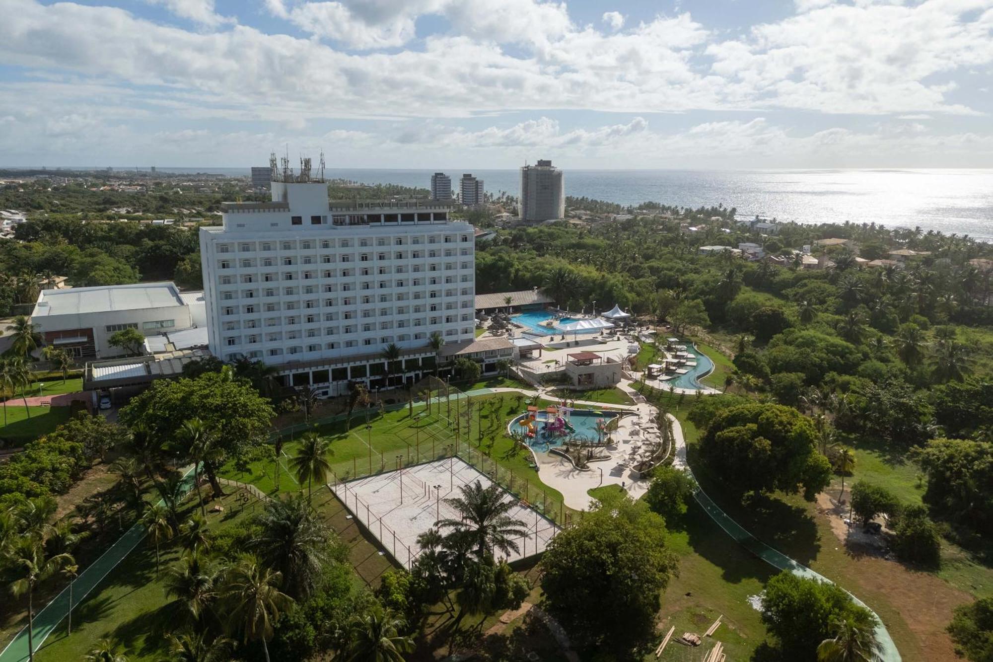 Hotel Deville Prime Salvador Luaran gambar Aerial view of the hotel